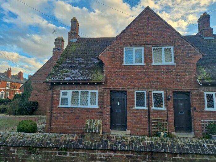 1 Bedroom Terraced House To Rent In Vicarage Road, Hereford, HR1