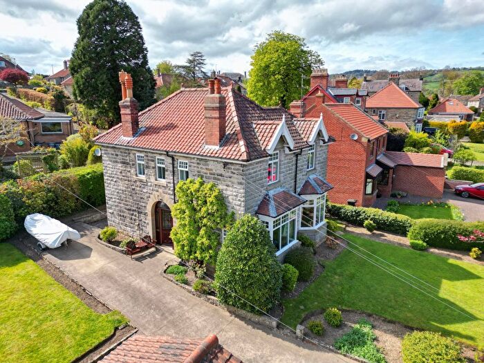 5 Bedroom Detached House For Sale In Birch Avenue, Sleights, YO22