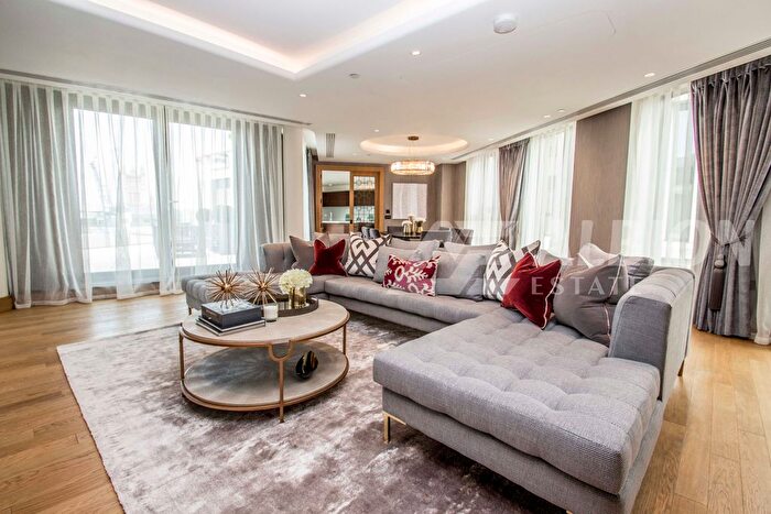 3 Bedroom Flat To Rent In Cleland House, London, SW1P