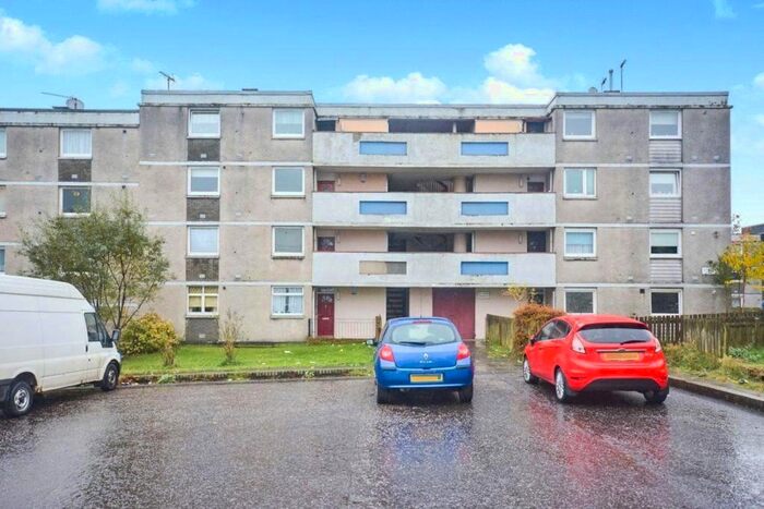 2 Bedroom Flat For Sale In Calder View, Edinburgh, Midlothian, EH11