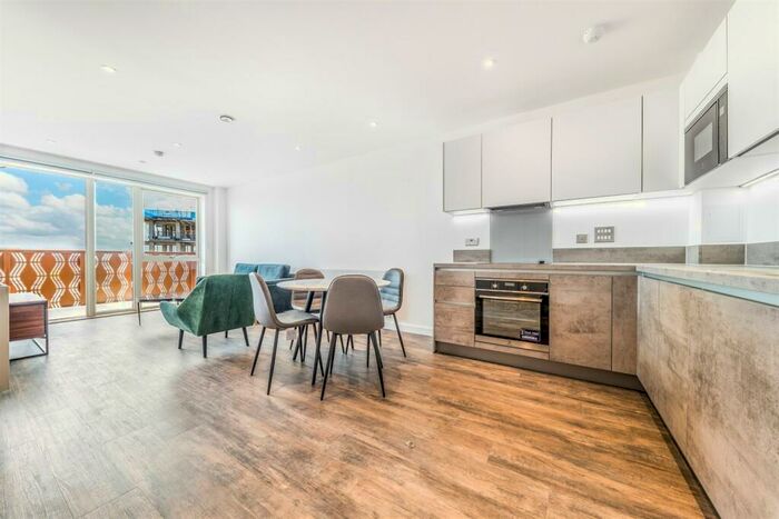 1 Bedroom Apartment To Rent In The Halcyon, Drydock Square, IG11