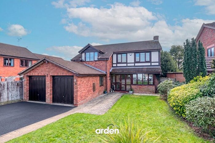 4 Bedroom Detached House For Sale In Meadowvale Road, Lickey End, B60