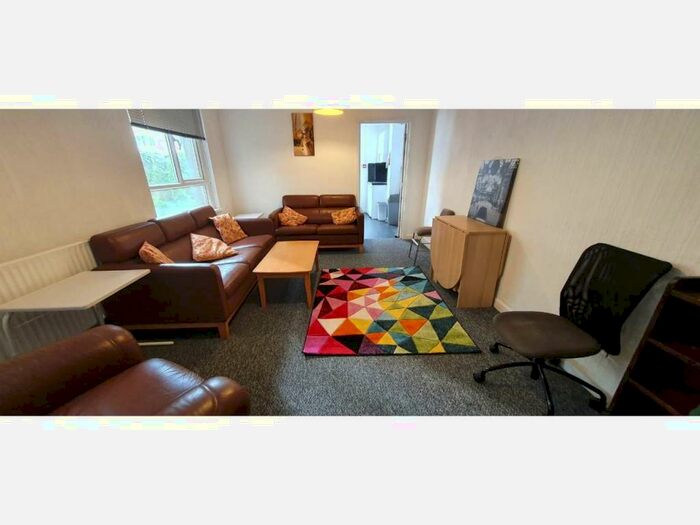 2 Bedroom Flat To Rent In Glynrhondda Street, Cathays, Cardiff, CF24