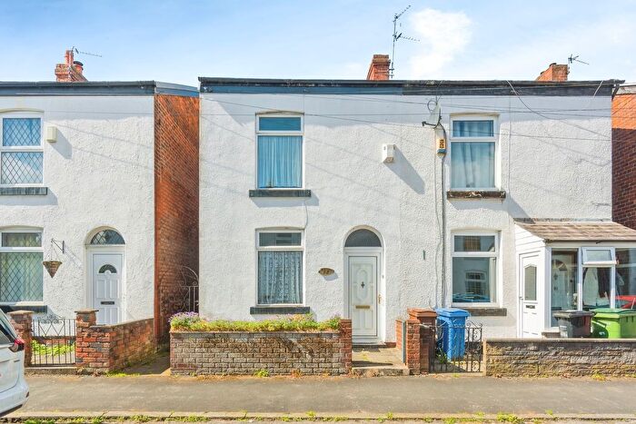 2 Bedroom Semi Detached House For Sale In Grove Street, Stockport, Cheshire, SK7