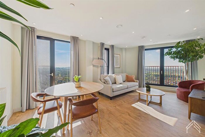 2 Bedroom Apartment To Rent In The Eades London, Selborne Road, E17