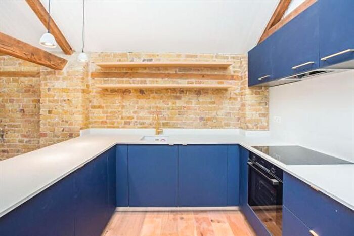 2 Bedroom Flat To Rent In Town Quay, Barking, IG11