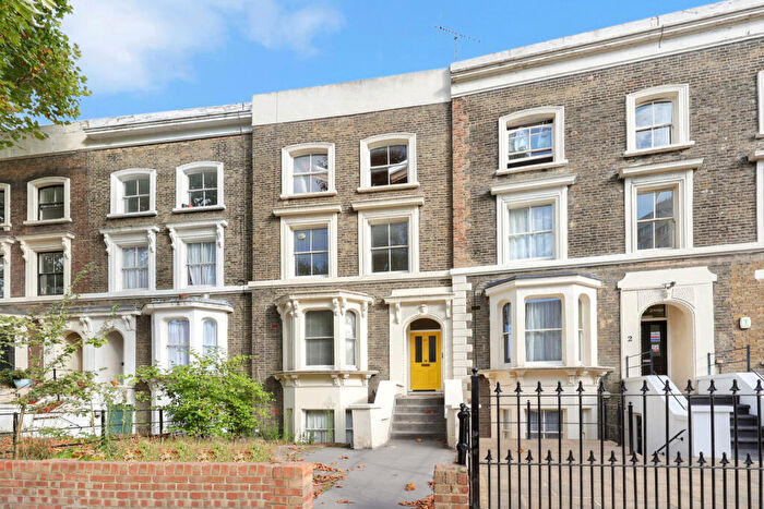 2 Bedroom Apartment For Sale In Approach Road, London, E2