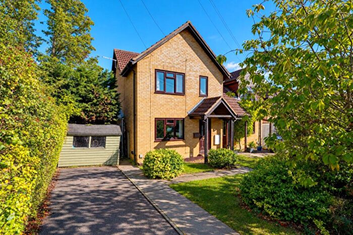 3 Bedroom Semi-Detached House For Sale In Meadow Way, Therfield, SG8