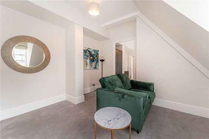 1 Bedroom Property To Rent In Bury Street, St James's, London, SW1Y