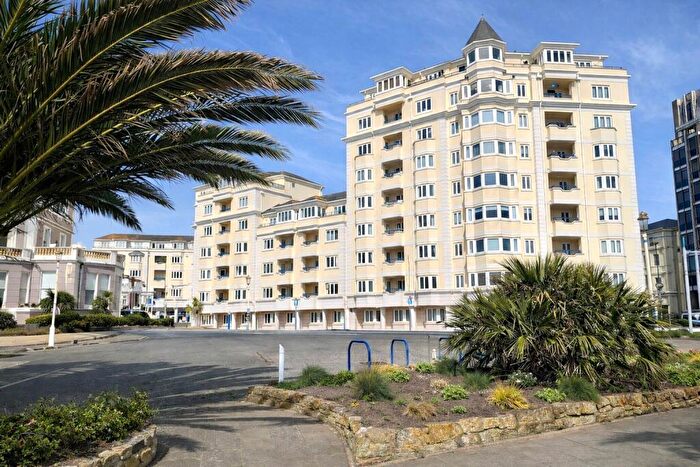 2 Bedroom Apartment For Sale In Grand Parade, Eastbourne, East Sussex, BN21