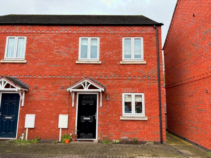 3 Bedroom Semi-Detached House To Rent In Coltman Drive, Loughborough, LE11