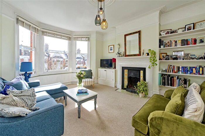 3 Bedroom Apartment For Sale In Ridley Road, London, NW10