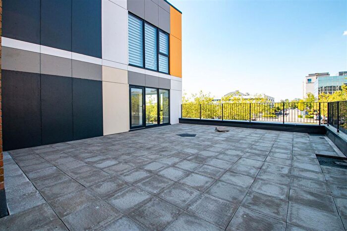 2 Bedroom Flat To Rent In Silbury Boulevard, Milton Keynes, MK9