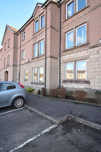2 Bedroom Flat To Rent In Kerse Place, Falkirk, Falkirk, FK1