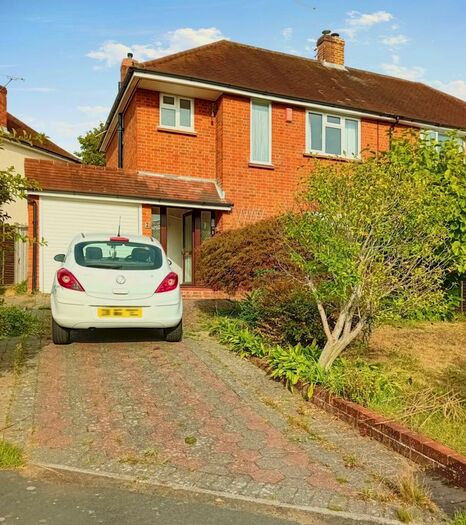 3 Bedroom Semi-Detached House To Rent In Longmeadow, Frimley, GU16