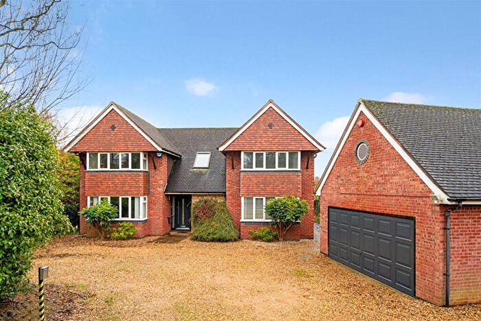 4 Bedroom Detached House For Sale In Kineton Road, Gaydon, Warwick, CV35