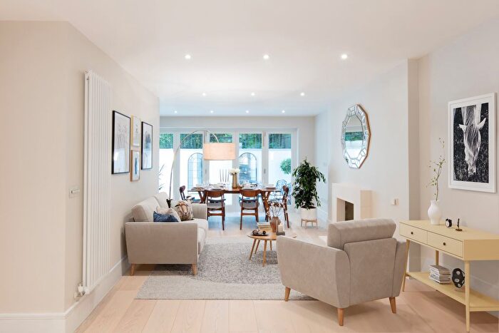 2 Bedroom Flat To Rent In Brechin Place, SW7