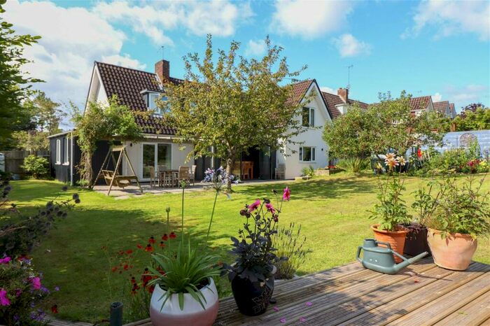 4 Bedroom Detached House For Sale In Green Close, Old Alresford, Alresford, SO24