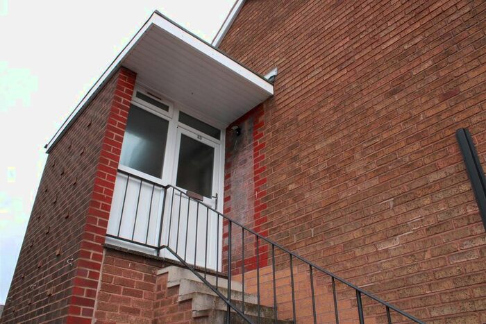 1 Bedroom Flat To Rent In Sutton Crescent, West Bromwich, B70