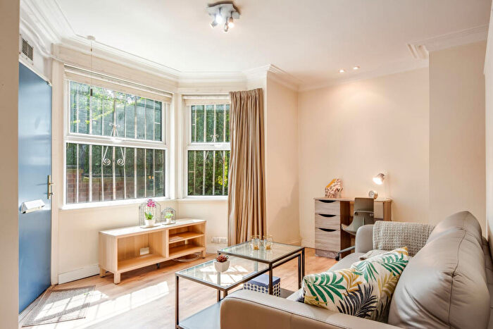 1 Bedroom Flat To Rent In St. Johns Terrace, Leeds, LS3