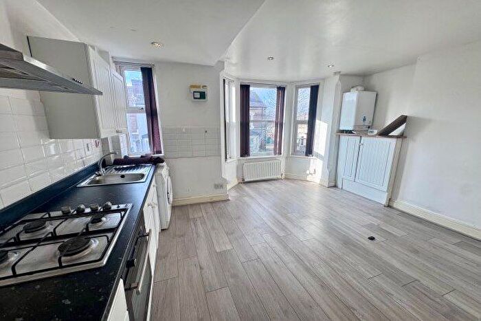 1 Bedroom Flat To Rent In Noel Street, Nottingham, NG7