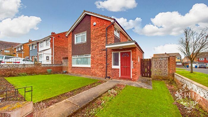 3 Bedroom Detached House For Sale In Berkley Drive, Guisborough, TS14