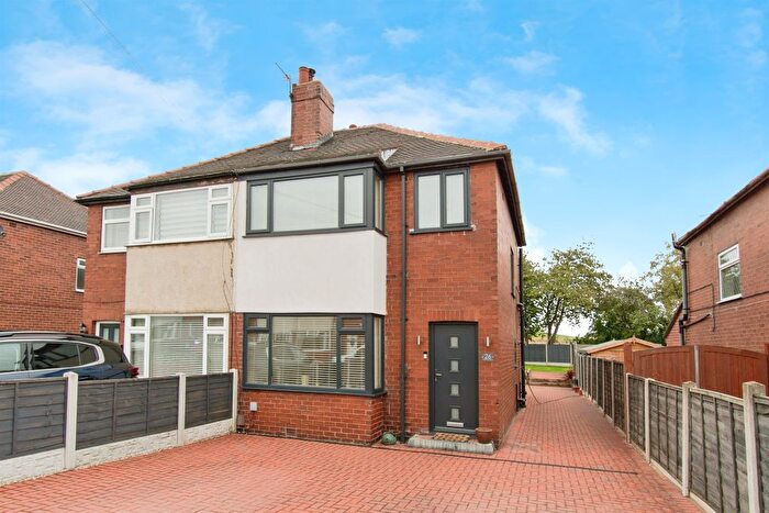 3 Bedroom Semi-Detached House For Sale In Stainburn Avenue, Castleford, WF10