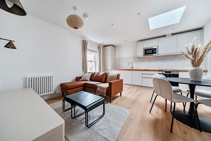 2 Bedroom Flat To Rent In Waterloo Street, Clifton, Bristol, BS8