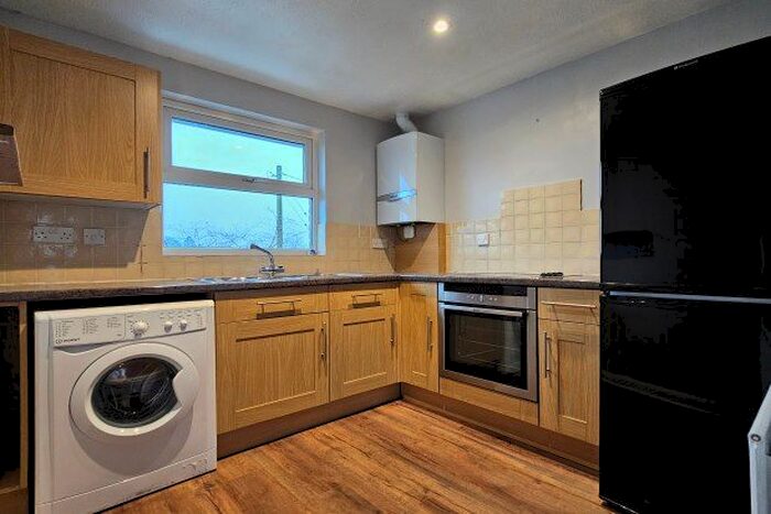 1 Bedroom Maisonette To Rent In Station Road, Crowborough, TN6