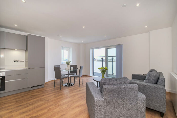 1 Bedroom Apartment To Rent In Mast Quay, SE18