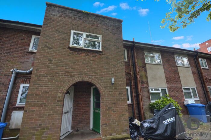 1 Bedroom Flat To Rent In Earlham Court, Heigham Grove, Norwich, NR2