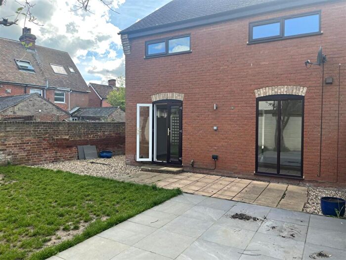 4 Bedroom House To Rent In Bell Mews, Ipswich, IP7