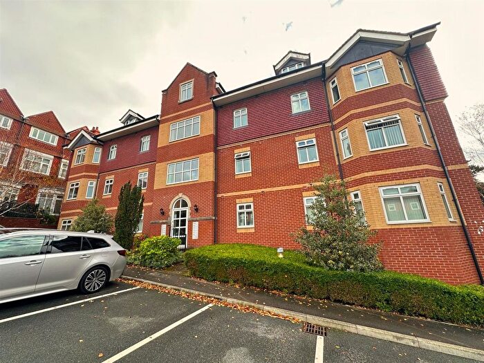 2 Bedroom Flat To Rent In Talbot Road, Prenton, CH43