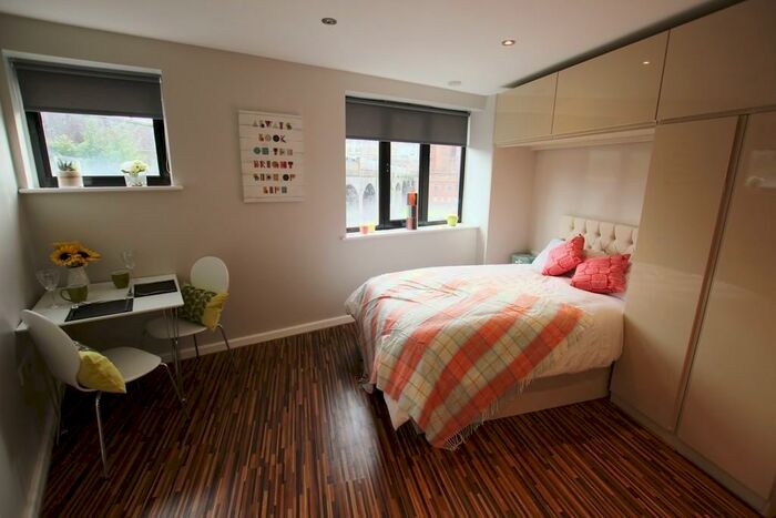 Studio To Rent In Princess Street, Manchester, Greater Manchester, M1