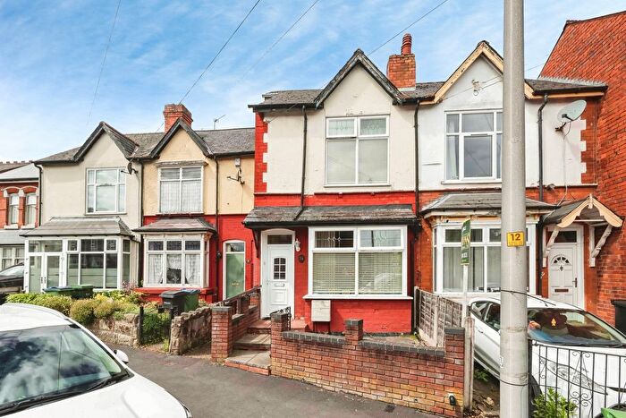 3 Bedroom Terraced House For Sale In Wigorn Road, Smethwick, West Midlands, B67