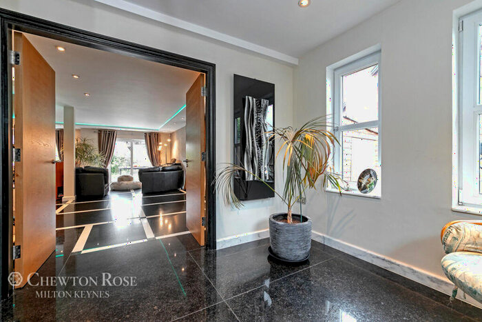 5 Bedroom Detached House For Sale In Chase Avenue, Walton Park, MK7