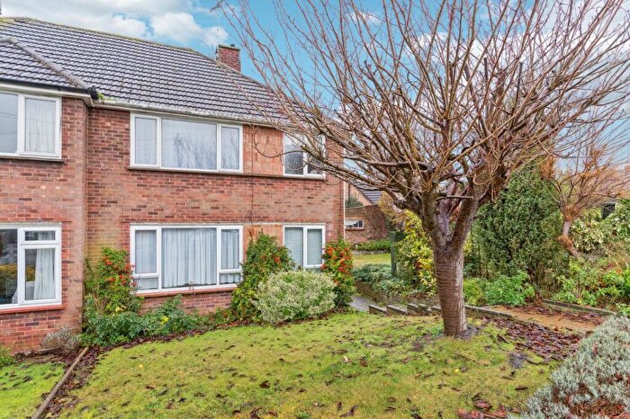 3 Bedroom Semi Detached House For Sale In Manton Road, Hitchin, SG4