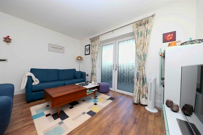 2 Bedroom Flat To Rent In Bluebell Court, Harrow, HA2