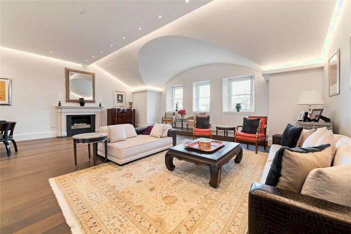 4 Bedroom Flat For Sale In Lancaster Gate, Hyde Park, W2