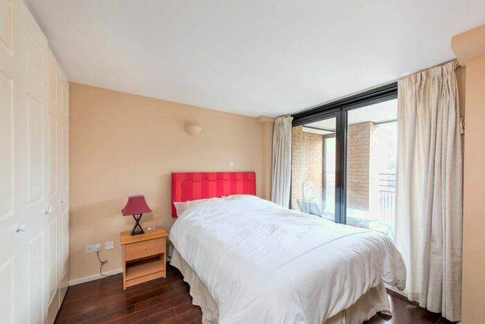 2 Bedroom Flat To Rent In Cromwell Road, South Kensington, London, SW7