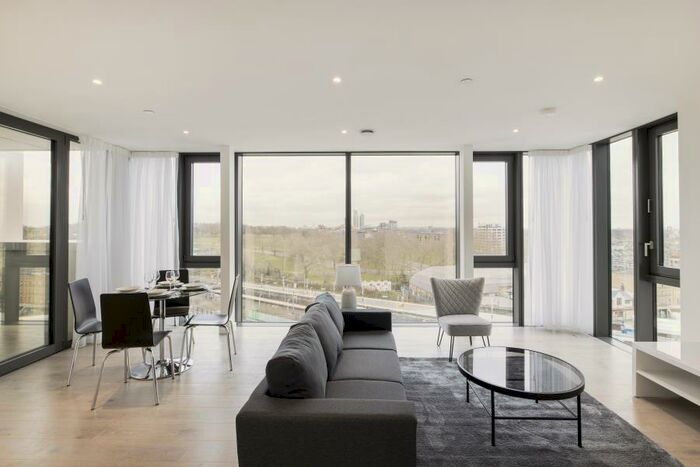 2 Bedroom Apartment To Rent In City North East Tower, Finsbury Park, N4