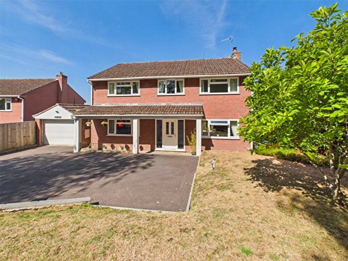 4 Bedroom Detached House For Sale In Walkley Hill, Stroud, Gloucestershire, GL5