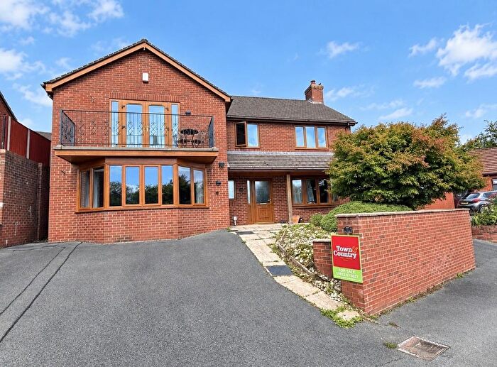 5 Bedroom Detached House For Sale In Green End, Oswestry, SY11