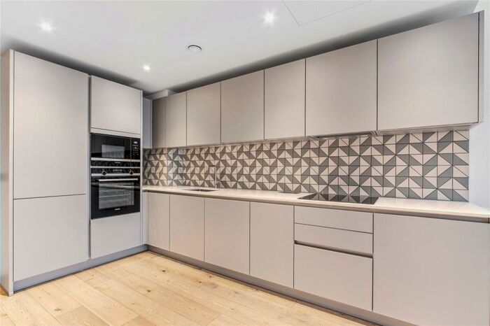 1 Bedroom Flat To Rent In Golden Lane, Clerkenwell, London, EC1Y