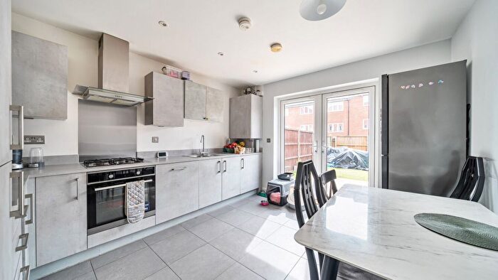 4 Bedroom Terraced House For Sale In Blackthorn Avenue, Chigwell, IG7