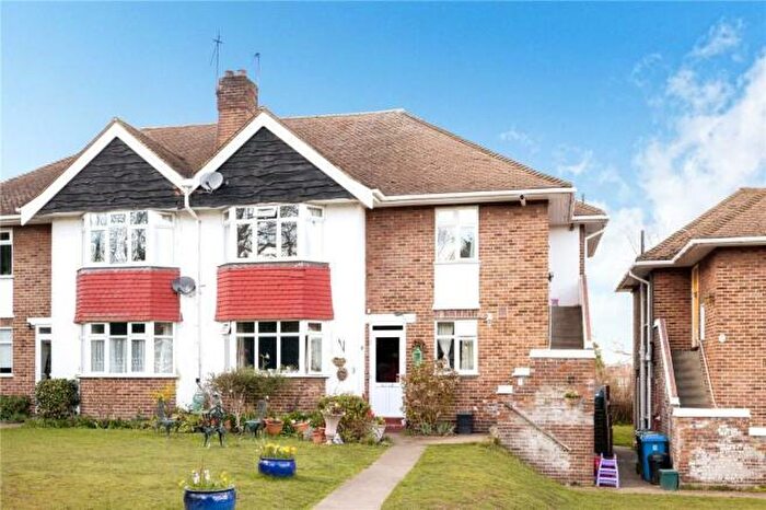 2 Bedroom Maisonette To Rent In Madison Gardens, Bromley, BR2