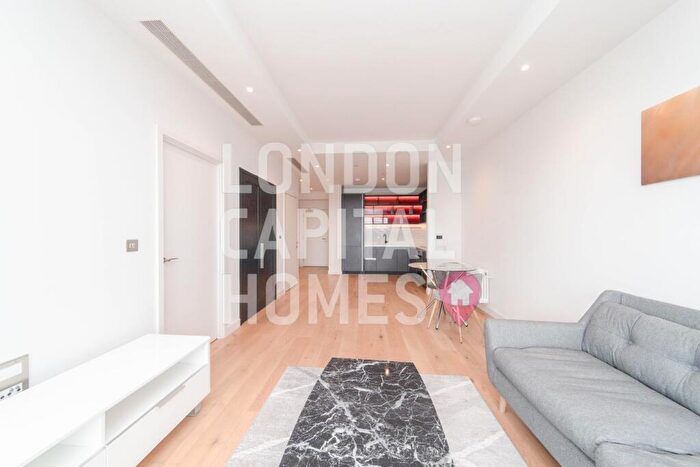 1 Bedroom Apartment To Rent In Corson House, City Island Way, London, E14