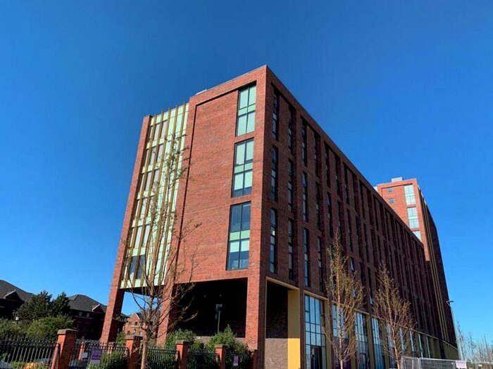 2 Bedroom Flat To Rent In Park Central, Waterfront, Liverpool, Merseyside, L3