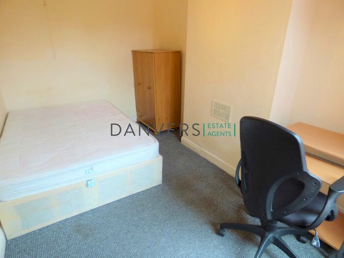 3 Bedroom Terraced House To Rent In Wilberforce Road, Leicester, LE3