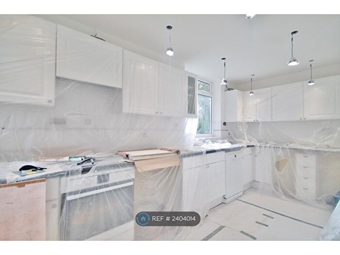 2 Bedroom Flat To Rent In Jubilee Crescent, London, N9